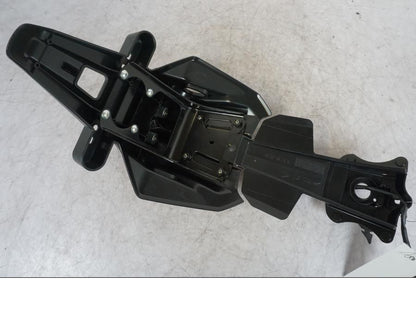 Extrabild4 på Skylthållare från en Yamaha MT-09 -2021 motorcykel.