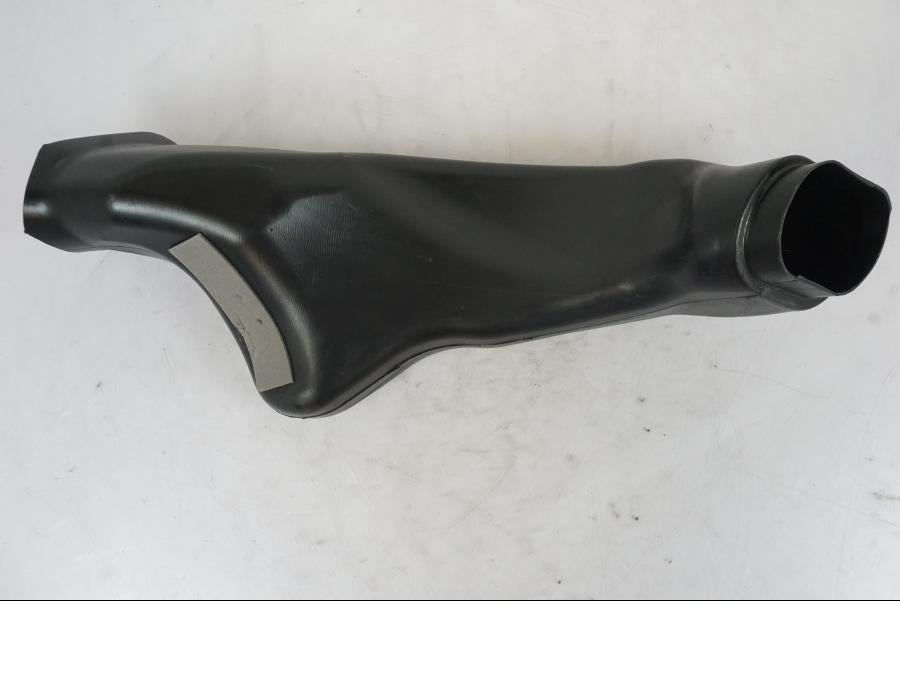 Vänster sida på Luftintag från en Suzuki GSX-R 1000 -2005 motorcykel.