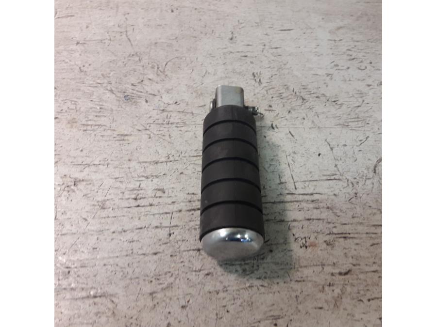 Framsidan på Fotpinne från en Honda VTX 1800 -2007 motorcykel.