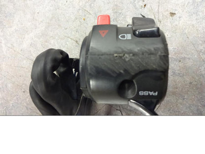 Vänster sida på Grenrör från en Yamaha YZF 1000 R1 -2009 motorcykel.