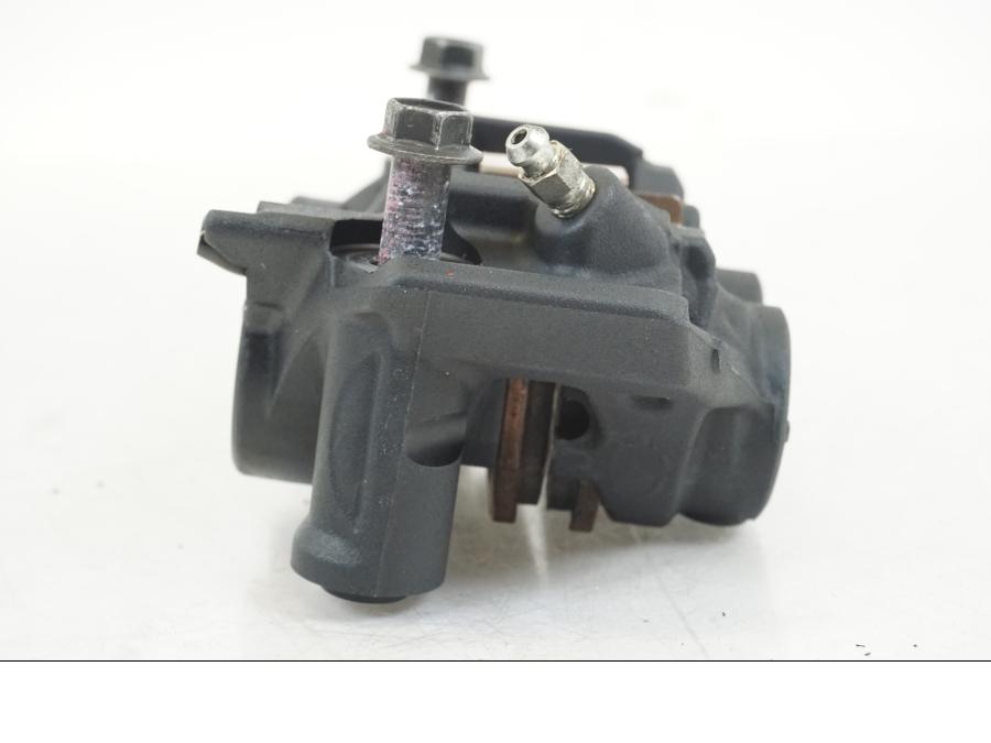 Snett uppifrån på Bromsok från en Yamaha MT-09 -2021 motorcykel.