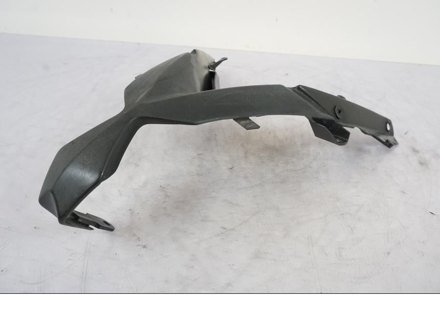 Framsidan på Toppkåpa från en Kawasaki ER-6F -2010 motorcykel.