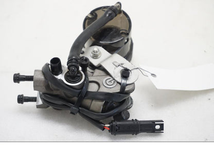 Framsidan på Bromshuvudcylinder från en Ducati Multistrada 1158 V4 -2021 motorcykel.