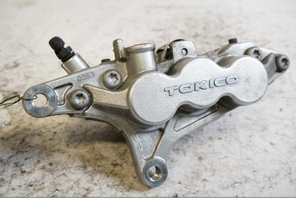 Framsidan på Bromsok från en Suzuki VZ 1600 -2004 motorcykel.