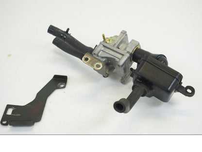 Baksidan på Luftburksventil från en Yamaha XVS 1100 -2001 motorcykel.