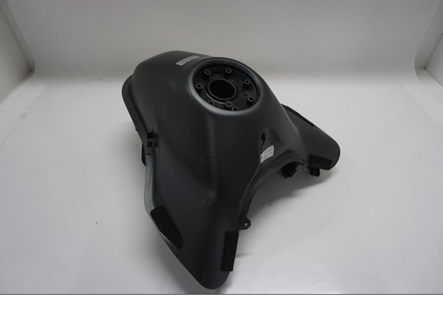 Framsidan på Bensintank från en KTM 790 Duke -2020 motorcykel.