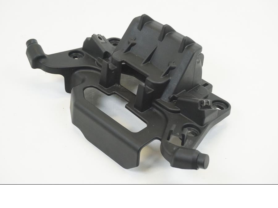 Baksidan på Sadelfäste från en Triumph Tiger 1200 -2018 motorcykel.