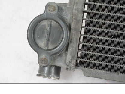 Snett nerifrån på Vattenkyl från en BMW K 1100 LT -1999 motorcykel.