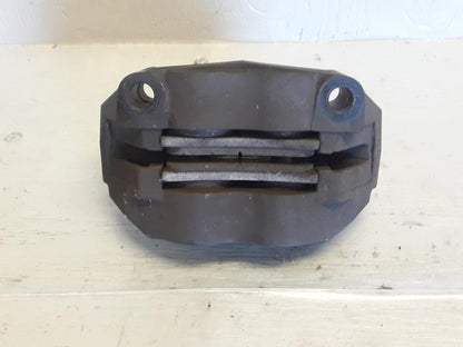 Baksidan på Bromsok från en Yamaha MT 125 -2017 motorcykel.