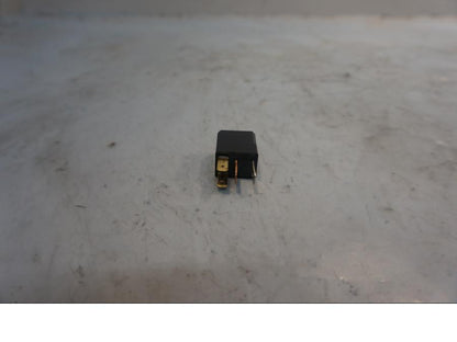 Baksidan på Relä från en Ducati Diavel -2015 motorcykel.