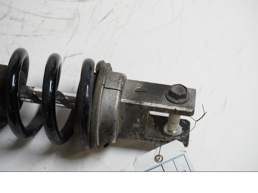 Vänster sida på Stötdämpare från en Suzuki GSX-R 750 -1999 motorcykel.