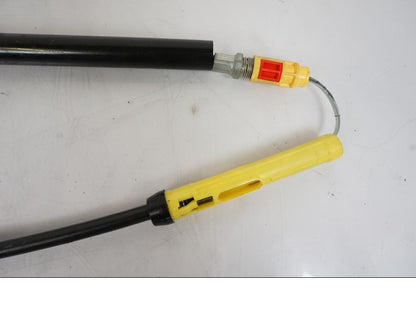 Baksidan på Kopplingsvajer från en H-D Softail Sport Glide FLSB -2022 motorcykel.