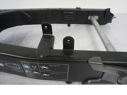 Extrabild1 på Sving från en Kawasaki Z 800 -2014 motorcykel.