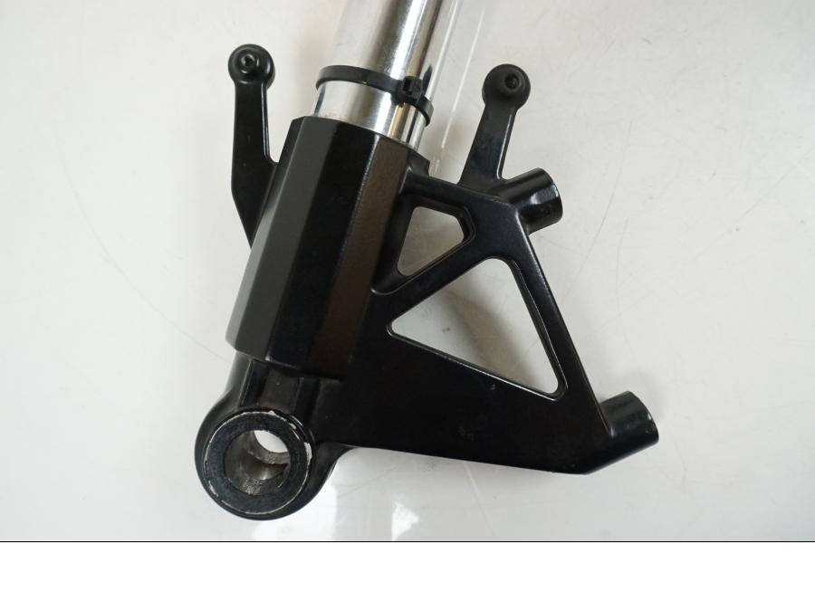 Baksidan på Gaffelben från en Aprilia RS 125 -2008 motorcykel.