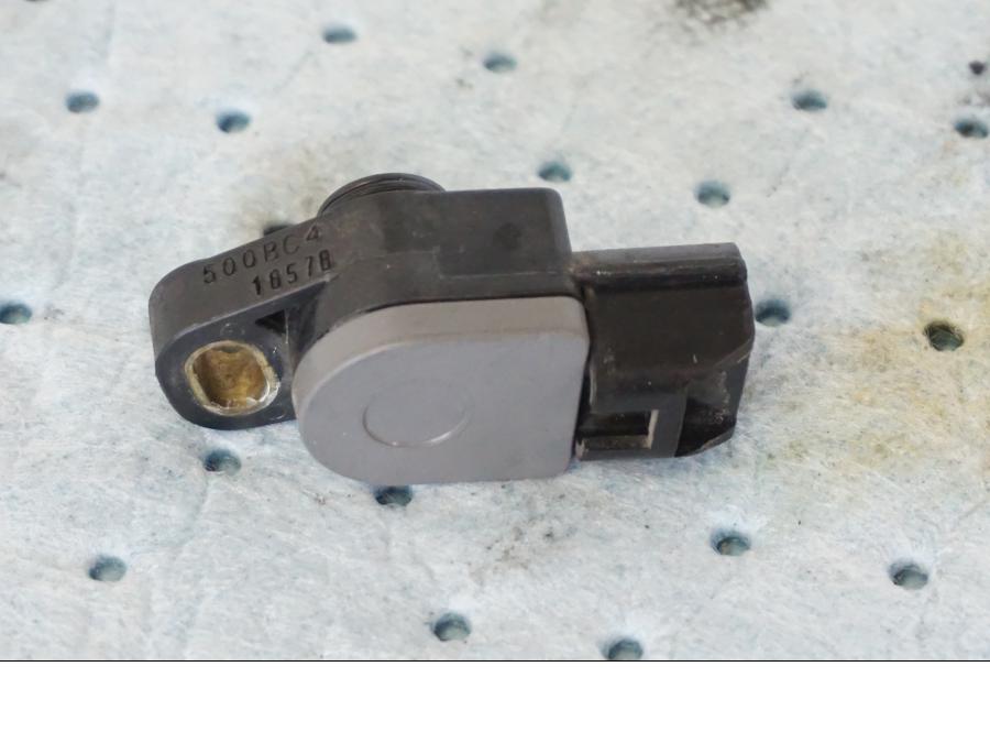 Höger sida på TPS från en Suzuki GSX-R 1000 -2008 motorcykel.