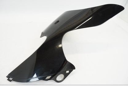 Höger sida på Magkåpa från en Suzuki GSX 1300 R -2017 motorcykel.