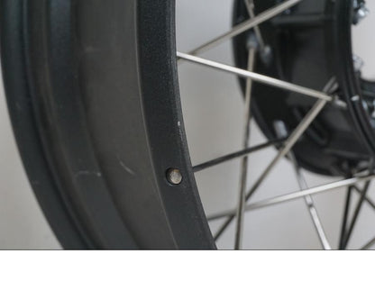 Extrabild1 på Fälg från en BMW R 1250 GS -2018 motorcykel.