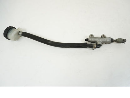 Framsidan på Bromshuvudcylinder från en Kawasaki ZZR 1100 -1994 motorcykel.