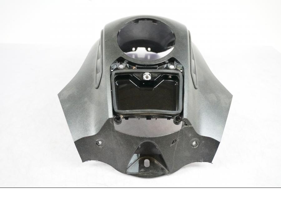 Snett uppifrån på Bensintankskåpa från en BMW R 1250 GSA -2021 motorcykel.