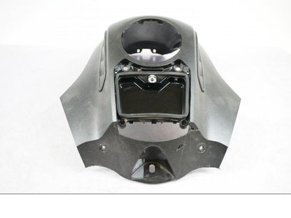 Snett uppifrån på Bensintankskåpa från en BMW R 1250 GSA -2021 motorcykel.