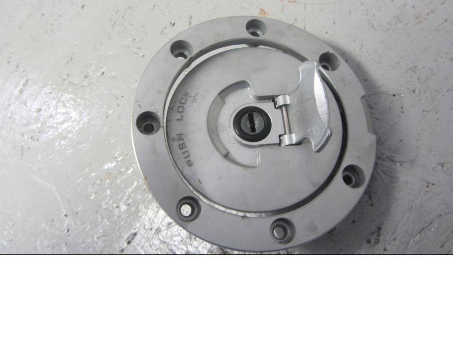 Höger sida på Låssats från en Honda CB 1000 R -2010 motorcykel.