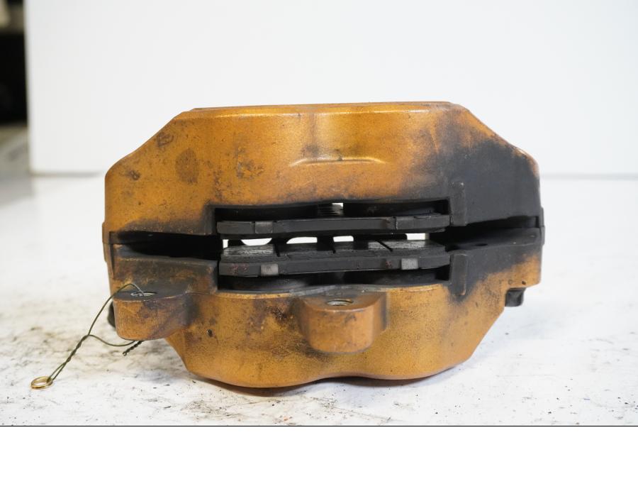 Höger sida på Bromsok från en Kawasaki Z 1000 -2003 motorcykel.