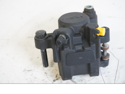 Baksidan på Bromsok från en Yamaha FZ-8 -2011 motorcykel.