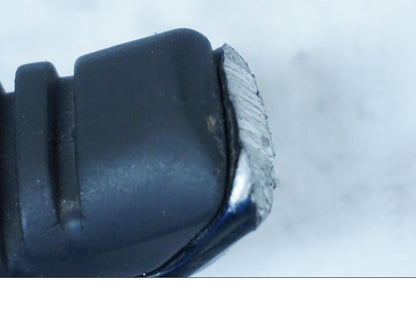 Vänster sida på Fotpinne från en Ducati 750 SS -1995 motorcykel.