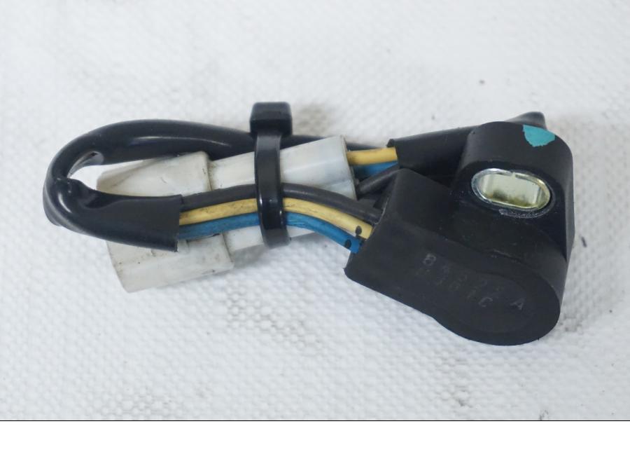 Framsidan på TPS från en Kawasaki ER-6N -2006 motorcykel.