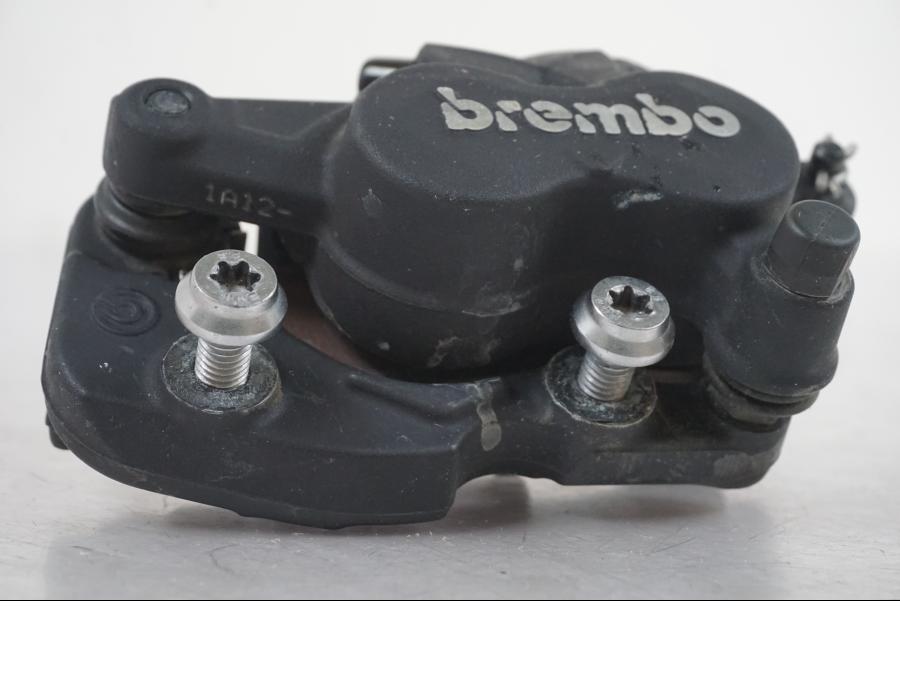 Baksidan på Bromsok från en BMW R 1250 GS -2021 motorcykel.