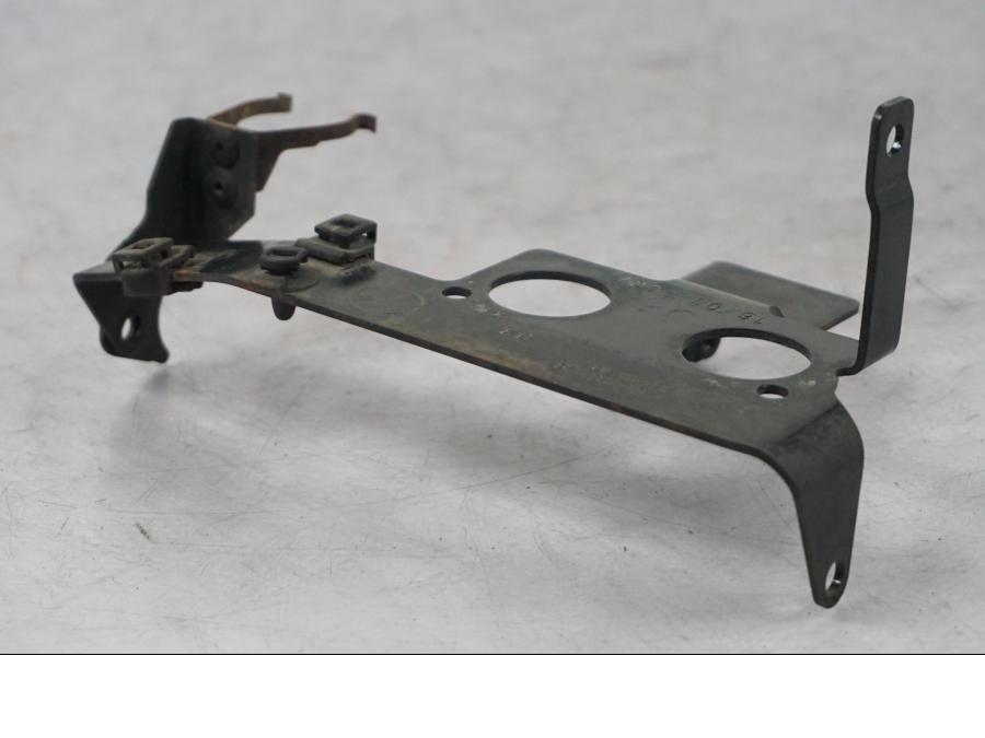 Vänster sida på ABS Låda från en BMW R 1200 R -2007 motorcykel.