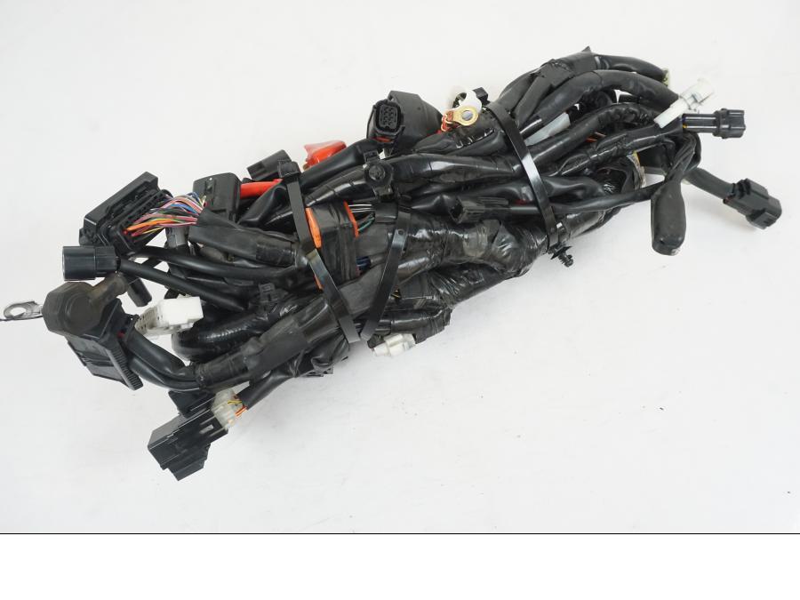 Framsidan på Kabelstam från en Yamaha MT-07 -2019 motorcykel.