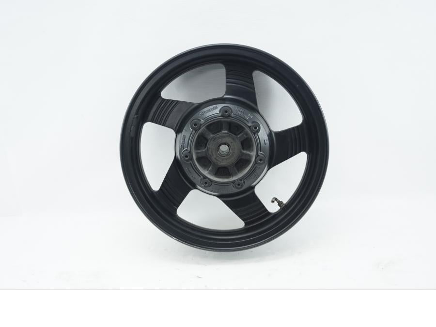 Framsidan på Fälg från en Kawasaki VN 1500 Classic Tourer -2001 motorcykel.