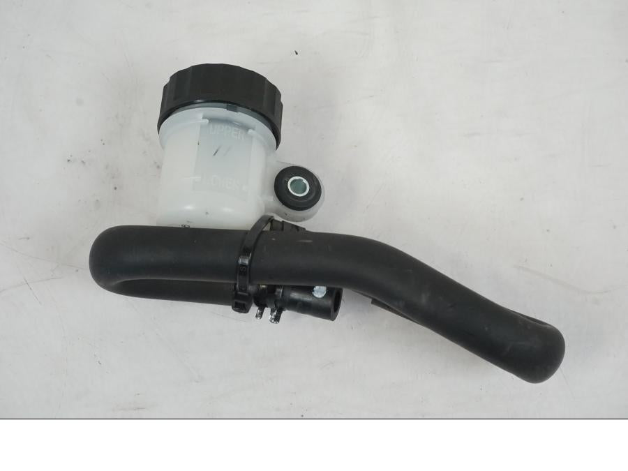 Framsidan på Bromsvätskebehållare från en Yamaha MT-09 -2019 motorcykel.