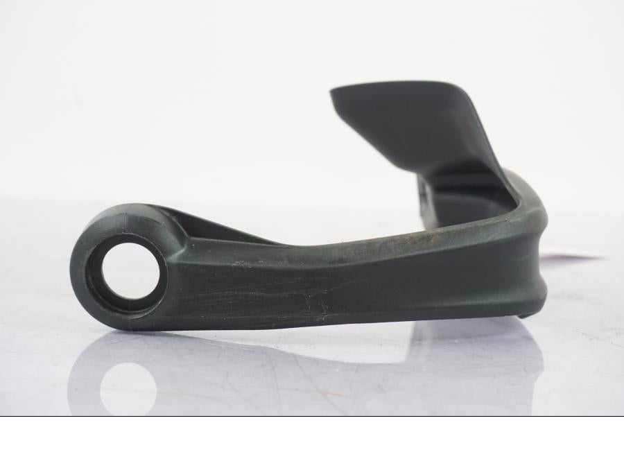 Snett uppifrån på Handskydd från en BMW R 1250 GSA -2024 motorcykel.