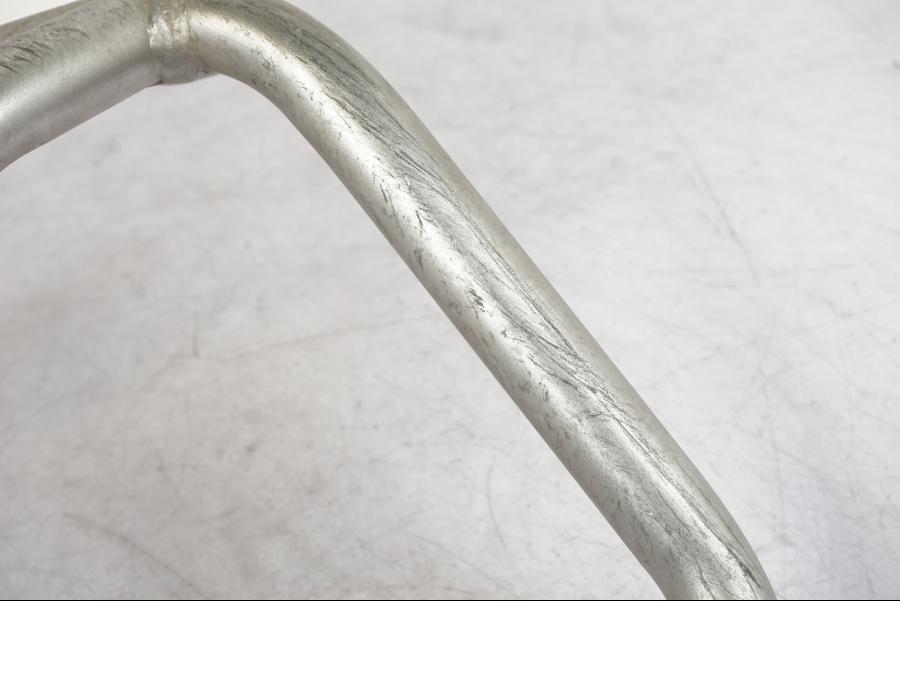 Höger sida på Motorskyddsbåge från en BMW R 1250 GSA -2024 motorcykel.