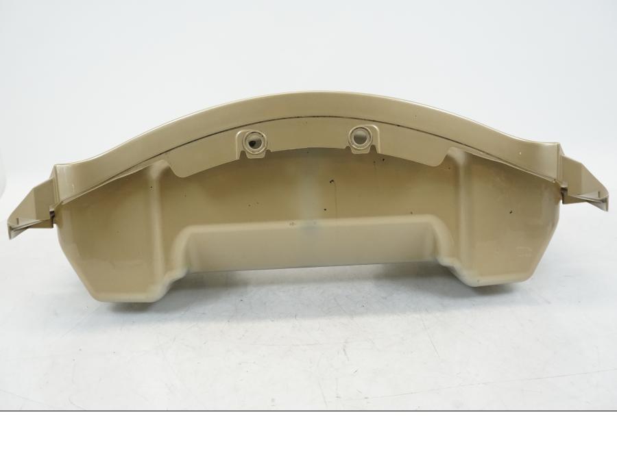 Snett uppifrån på Bakvinge från en BMW K 1200 LT -2004 motorcykel.