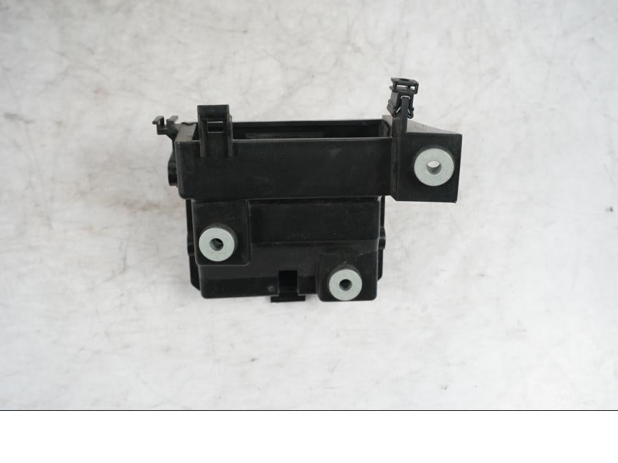 Baksidan på Fäste från en BMW S 1000 XR -2019 motorcykel.