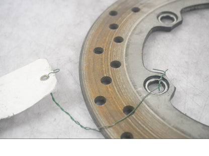 Baksidan på Bromsskiva från en Yamaha YZF 1000 R1 -2008 motorcykel.