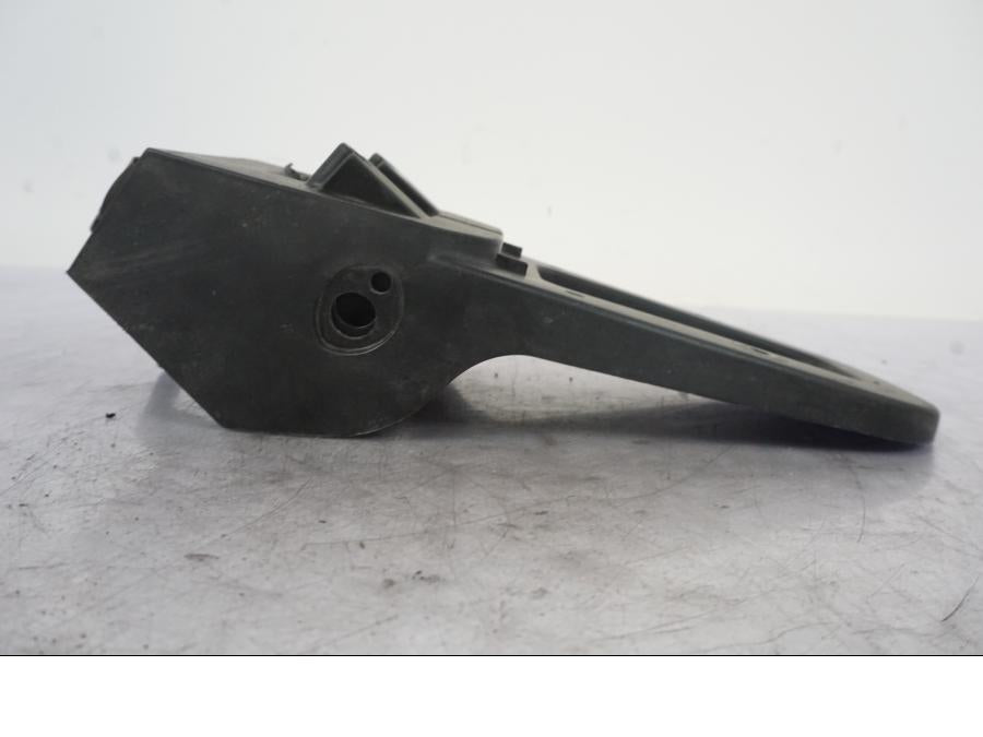 Baksidan på Skylthållare från en BMW R 1150 GS -2002 motorcykel.