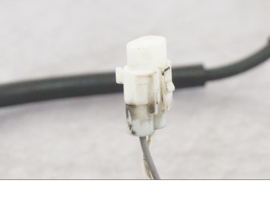 Baksidan på ABS givare från en Yamaha MT-09 -2016 motorcykel.