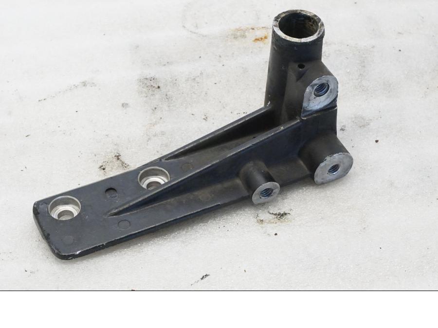 Baksidan på Bromspedal från en Yamaha XVZ 1300 -1999 motorcykel.