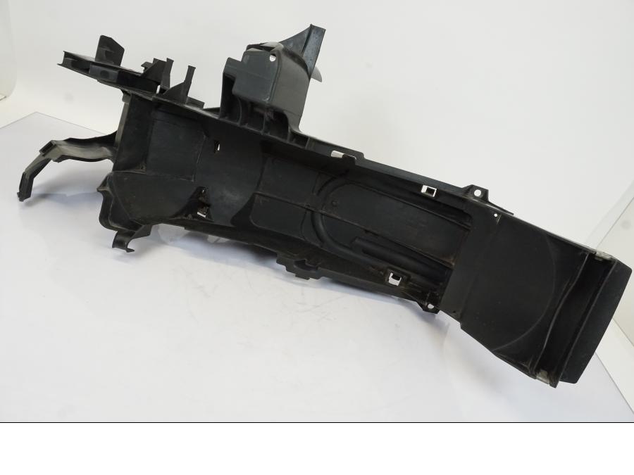 Extrabild6 på Undertail från en Honda NT 700 -2008 motorcykel.