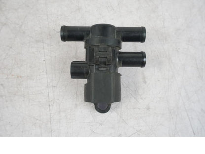 Framsidan på Fuel Evap System från en Yamaha MT-09 -2016 motorcykel.