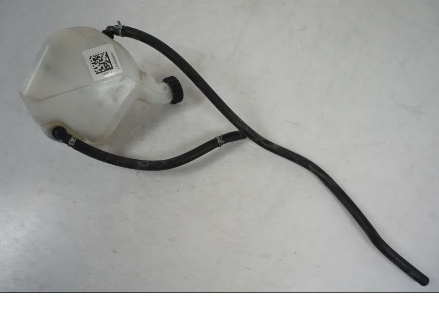 Snett uppifrån på Vattenexpansionskärl från en Husqvarna 701 SUPERMOTO ABS -2016 motorcykel.