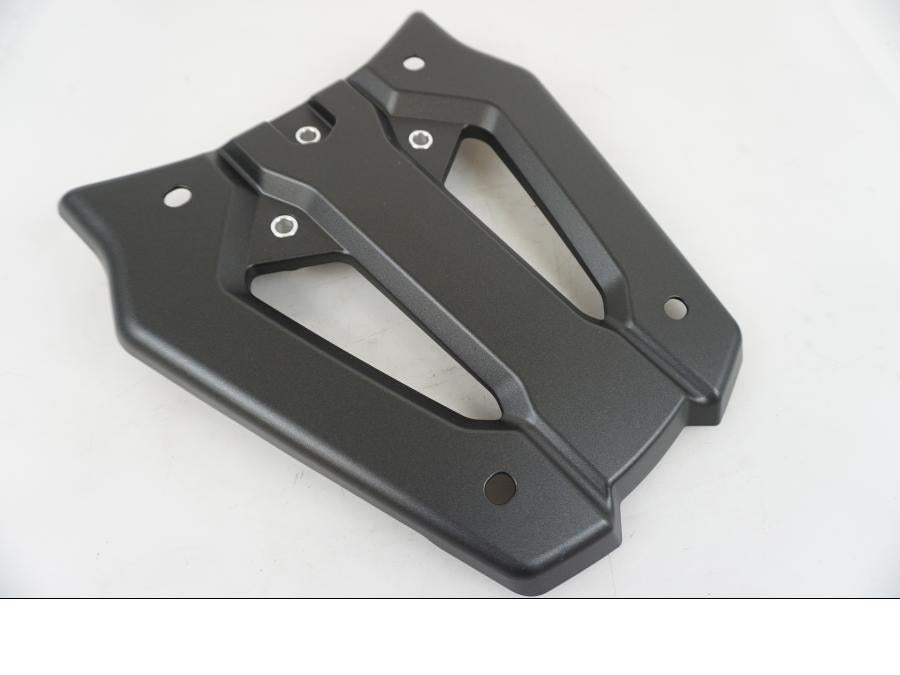 Framsidan på Pakethållare från en Yamaha XT 1200 Z -2016 motorcykel.