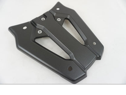 Framsidan på Pakethållare från en Yamaha XT 1200 Z -2016 motorcykel.