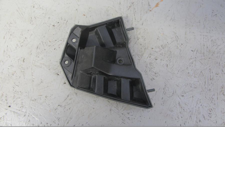 Höger sida på Sidkåpa från en Yamaha XT660Z Tenere -2009 motorcykel.