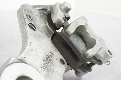 Snett nerifrån på Bromsok från en KTM 690 Duke -2015 motorcykel.