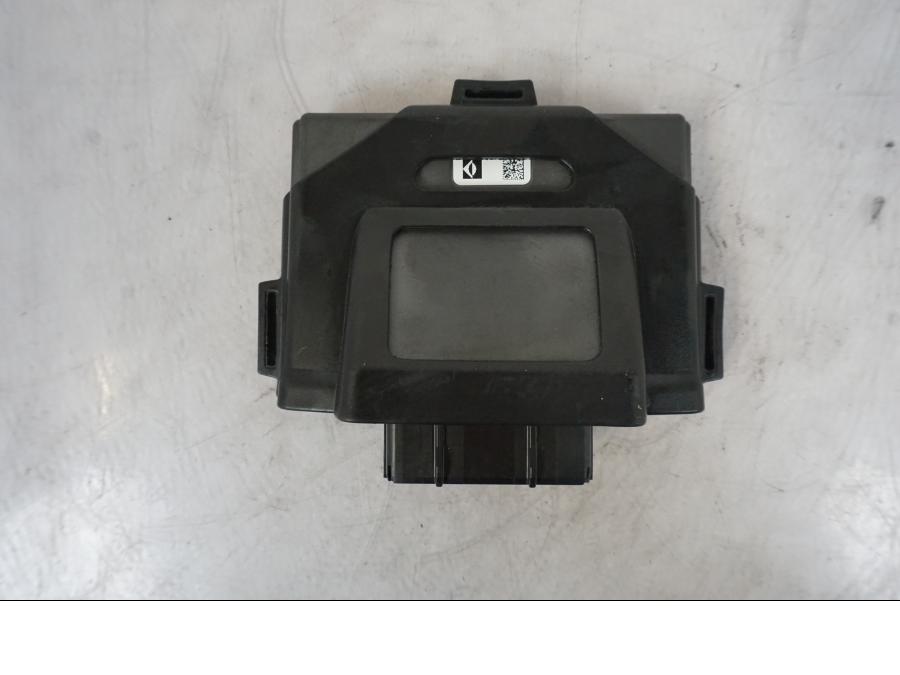 Baksidan på Styrbox från en KTM 1290 Super Duke R -2023 motorcykel.